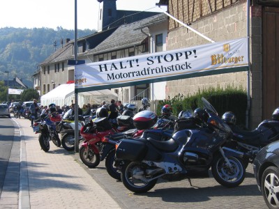 2000fruehstk020.jpg