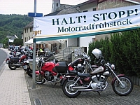 2000fruehstk082.jpg